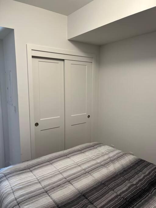 Lovely One Bedroom Condo With Free Parking Cataratas do Niágara Exterior foto